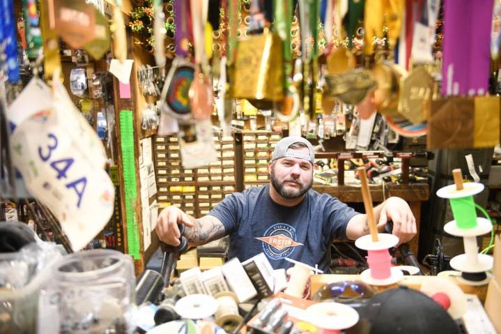 World-ranked archer picks up a rifle to join his family for deer season – Hartford Courant