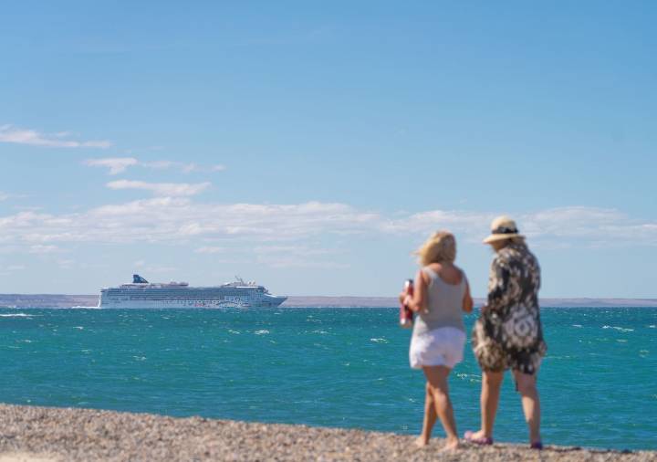 Sol, playa y viento de sur: vacaciones de verano 2026 en el destino costero más importante de la Patagonia argentina