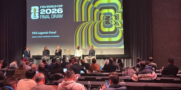 Así se prepara el Centro Kennedy para el sorteo del Mundial: alfombra roja, paneles de leyendas y decenas de periodistas