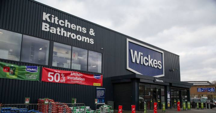 Wickes workers set for £8,885 boost after share price soars