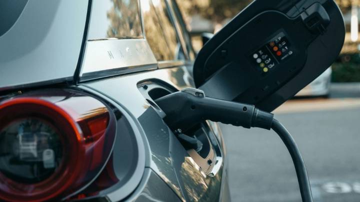 Ventas de vehículos híbridos y eléctricos en México ya representan casi 10%