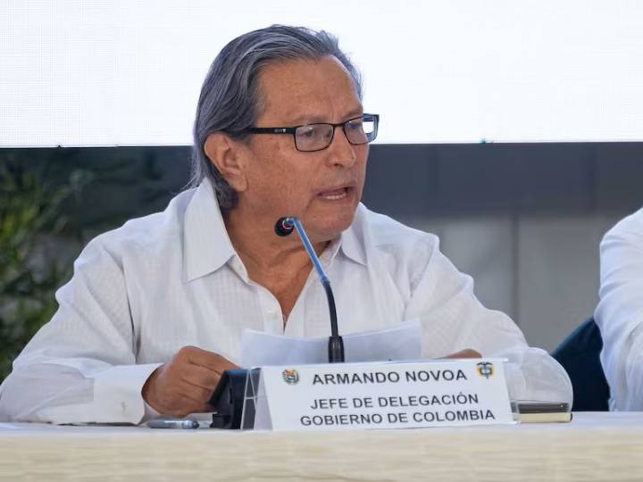 Ciclo de diálogos con los Comandos genera dudas, Novoa lo defiende