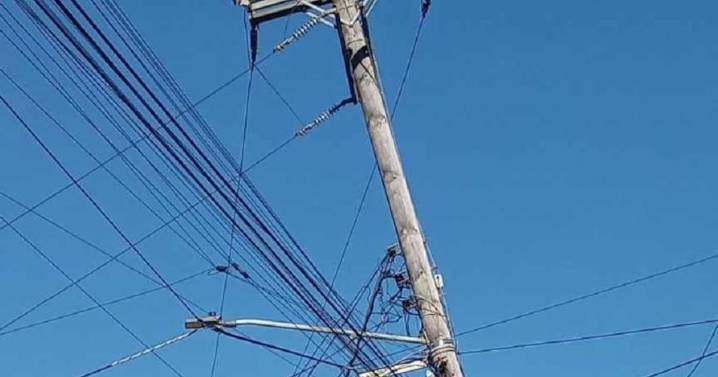 Avances en dictamen para ordenar postes urbanos y regular el cableado