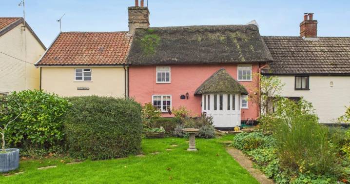 Three-bedroom cottage for sale in Dennington at £350,000