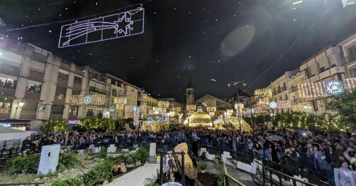 Lucena inaugura su espectacular Navidad