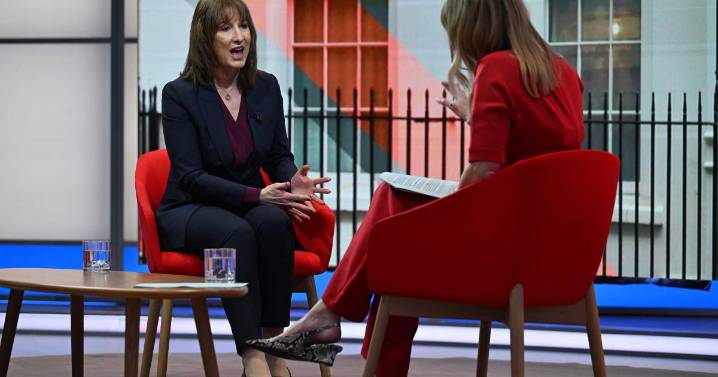 Journalists speak up as patience with dishonest politicians wears thin