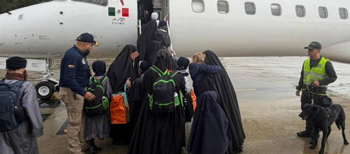 Migración expulsó del país a 9 adultos de la comunidad judía Lev Tahor