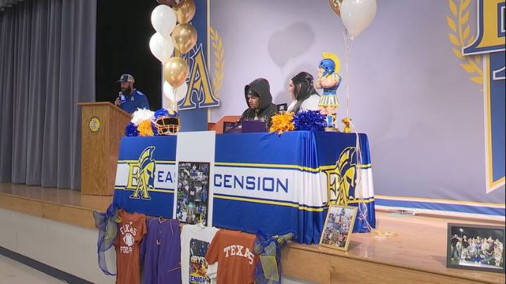 Student-athletes from around Capital region sign Letters of Intent