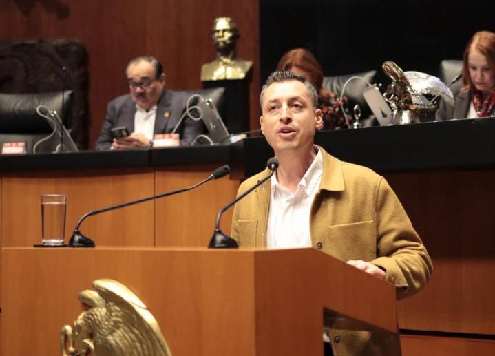 Presenta Colosio reforma a educación