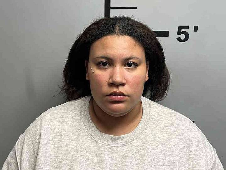 Bella Vista woman accused of battery on a young student at Benton County Sunshine School and Development Center