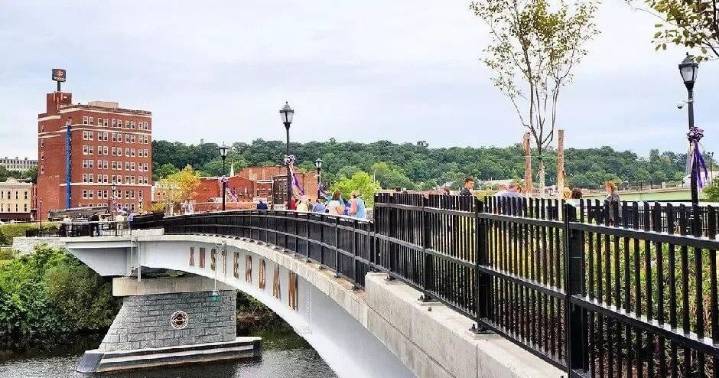 Amsterdam sewer break leaks untreated wastewater