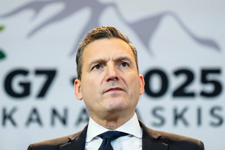 The catch-22 of Canadian digital sovereignty