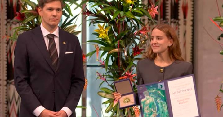 Hija de opositora venezolana María Corina Machado recibe Nobel de la Paz en Oslo