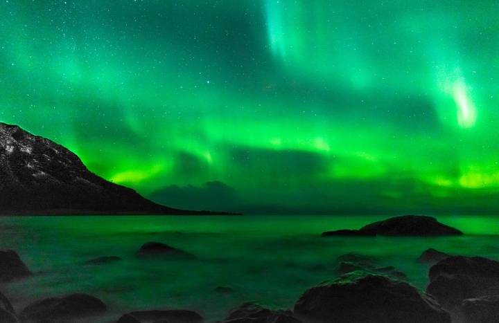 Northern Lights Could Glow Over Ohio Tonight as Rare Geomagnetic Storm...
