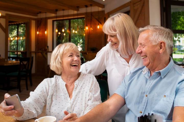 No es hacer ejercicio. El hábito diario que influye en tu longevidad, según Harvard