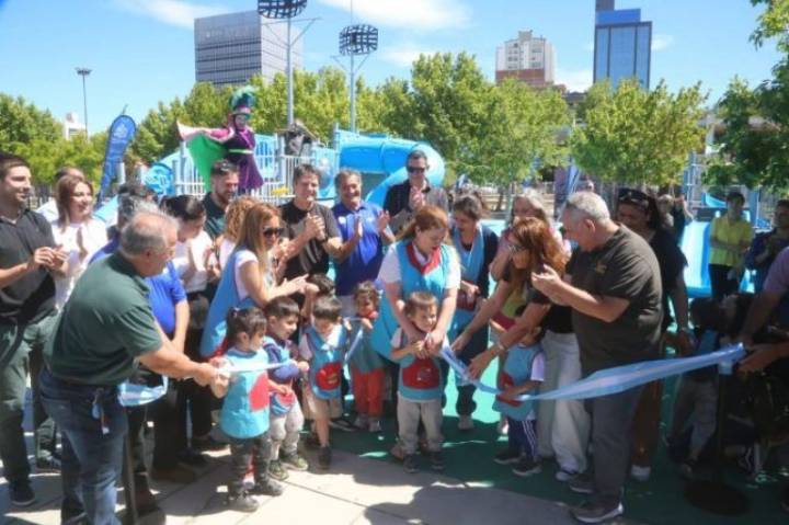 Gaido inauguró el parque temático de Malvinas y anunció la construcción de otros 20 para 2026