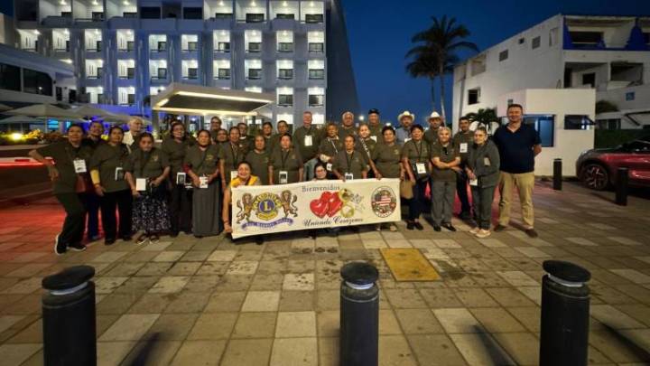Más de 40 familias se reencuentran en Mazatlán tras casi 30 años de no verse