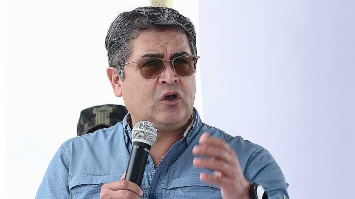 ¿Quién Es Juan Orlando Hernández y Por Qué Donald Trump Indultará al Expresidente de Honduras?