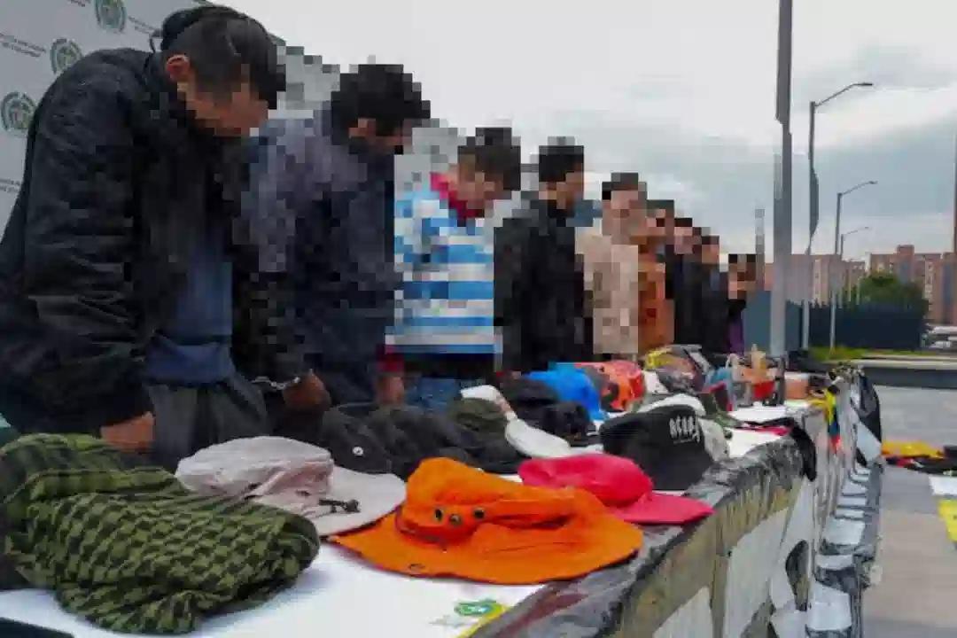 Caen integrantes de ‘PPP’: ingresaban con carnets falsos a universidades para hacer actos terroristas en Bogotá