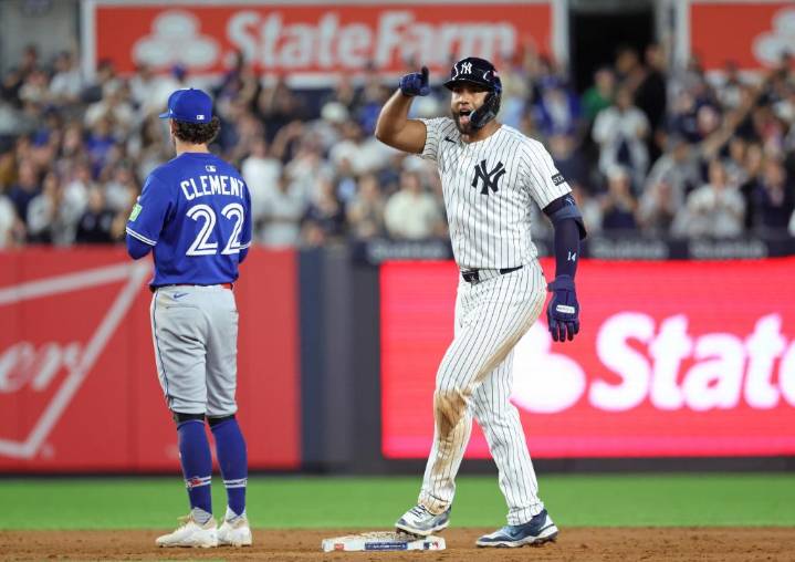 Yankees re-signing Amed Rosario on $2.5 million contract