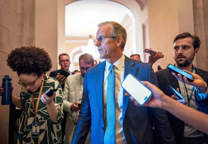 Senate deadlocks on health care, leaving subsidies to expire