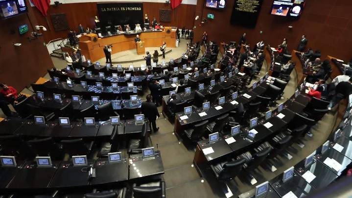 Morena en el Senado descarta aprobar en 2025 reforma laboral de 40 horas semanales; la analizará hasta 2026