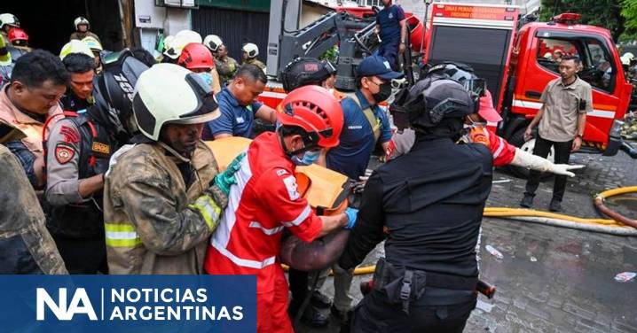 Tragedia en Yakarta: incendio en edificio de oficinas deja al menos 18 muertos