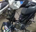 Se quisieron escapar en moto y terminaron en la Comisaría