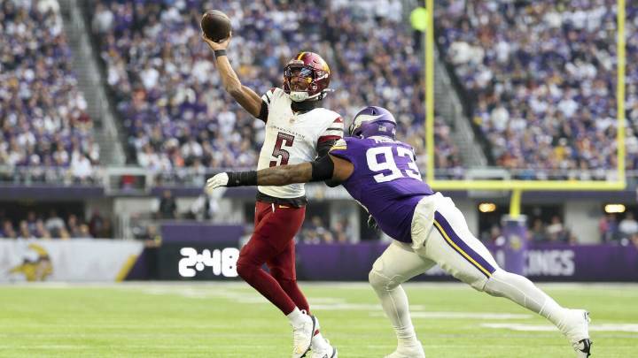 Jayden Daniels injury update: Commanders QB avoids major damage after hurting elbow