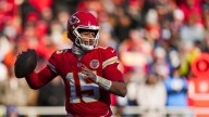 Patrick Mahomes suffers brutal knee injury as Chiefs get eliminated from playoff contention