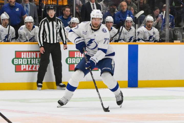Lightning captain Victor Hedman to have elbow surgery