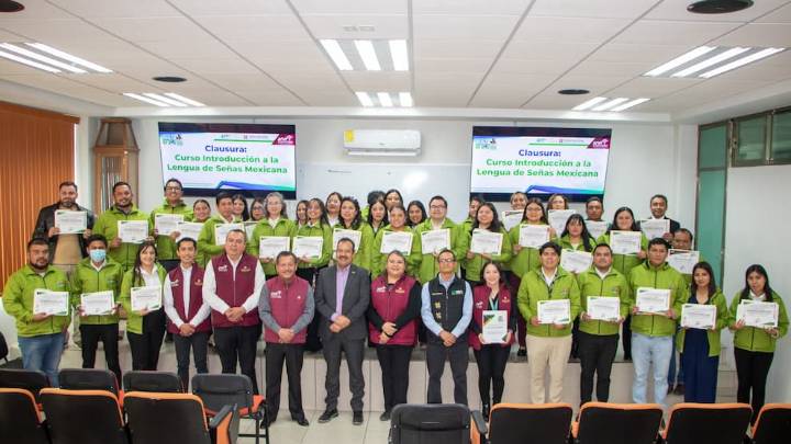 UTMZ capacita a su personal en Lengua de Señas Mexicana