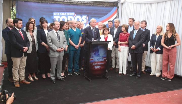 Demócratas entregó su apoyo a la candidatura presidencial de José Antonio Kast: "Hay más coincidencias que diferencias"