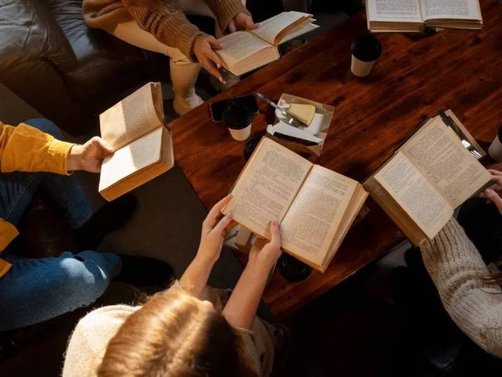 Realizan un nuevo encuentro del Club de Lectura Silenciosa