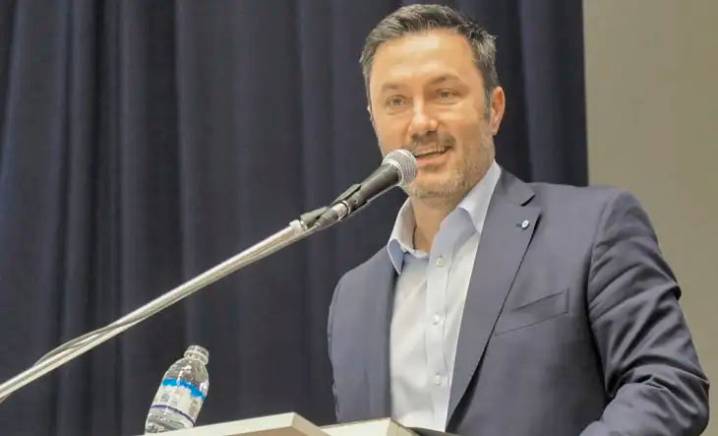 Petri renunció al Ministerio de Defensa para asumir como diputado nacional