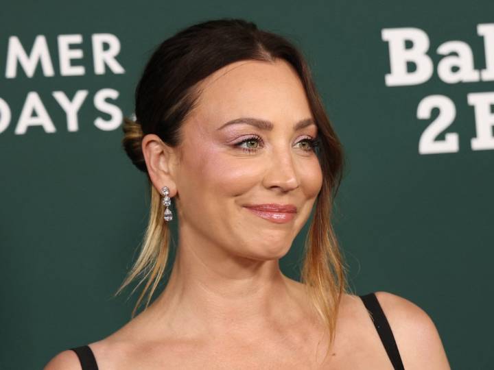 Kaley Cuoco & Mini-Me Daughter Matilda Wear the Cutest Matching Accessories in New Photos