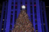 Nueva York ilumina famoso árbol navideño con villancicos de Marc Anthony y Michael Bublé