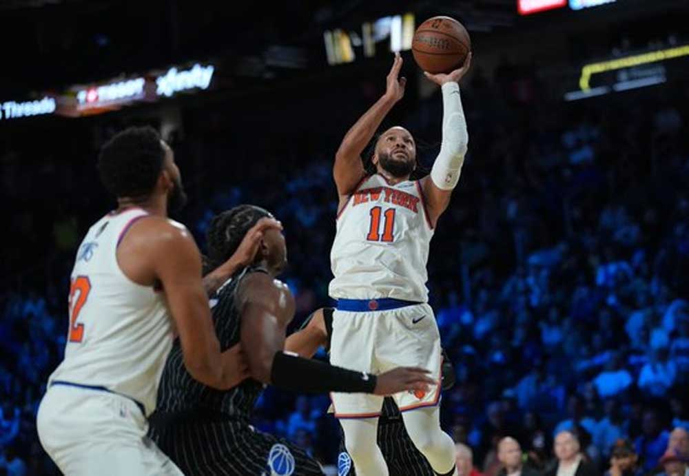 120-132. Brunson mete a los Knicks en una final 26 años después