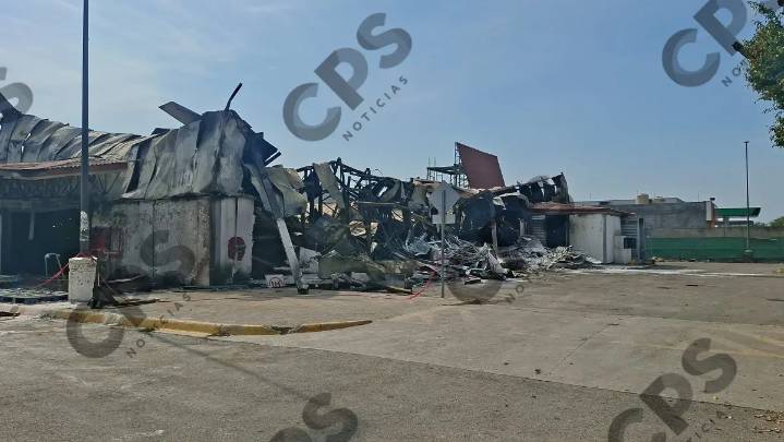 Persisten olores nauseabundos en bodegas de Ixtapa pese a trabajos de mitigación