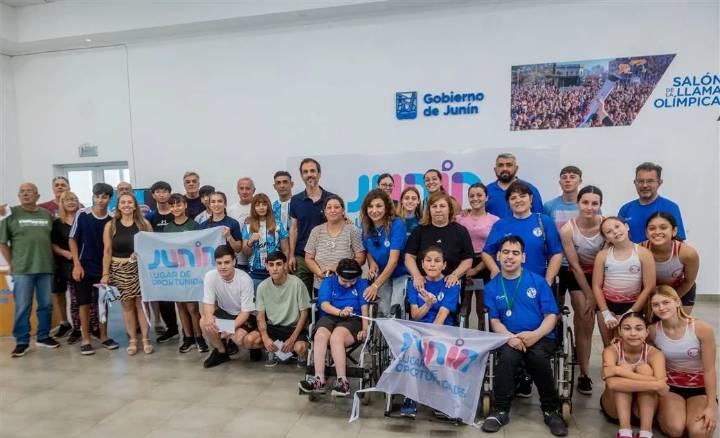 Nueva entrega de becas deportivas a atletas juninenses