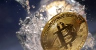El bitcoin cae presionado por un aumento del pesimismo