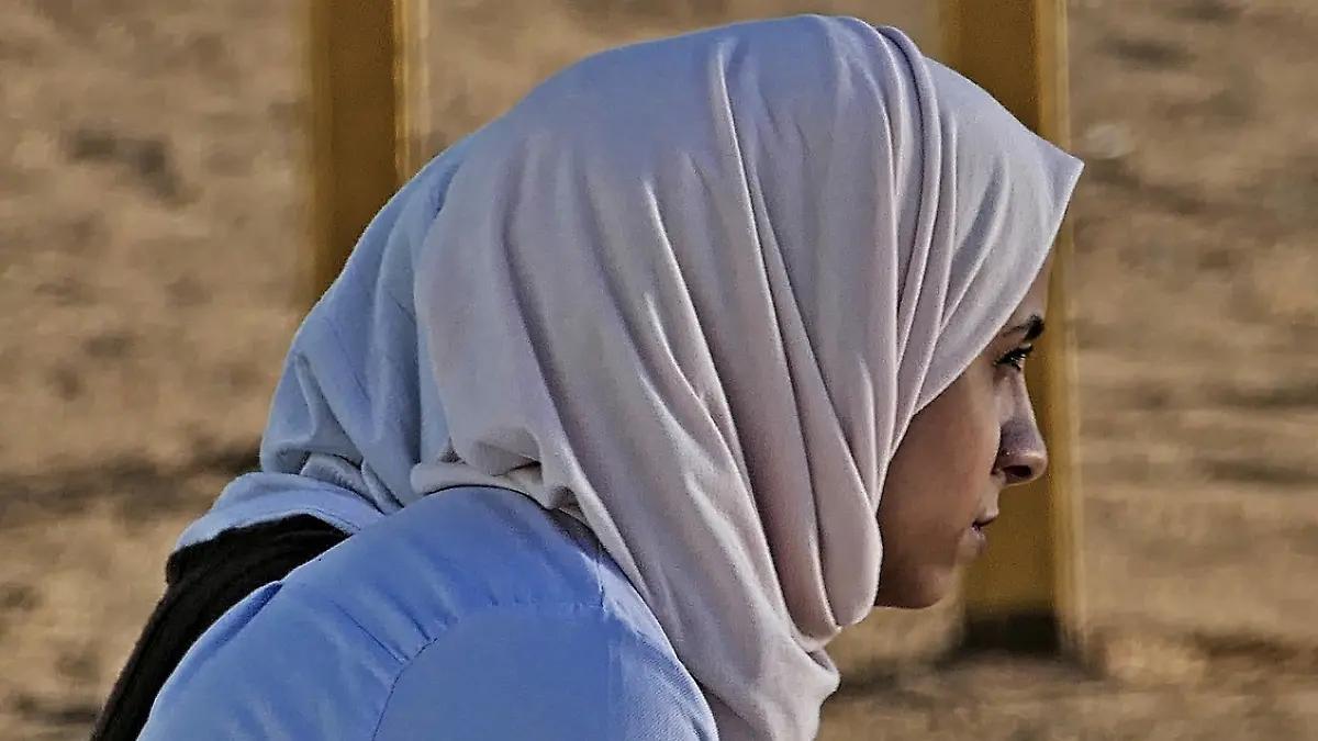 Suprema Corte ordena expedir pasaporte a chihuahuense que usa hiyab y reconoce su libertad religiosa