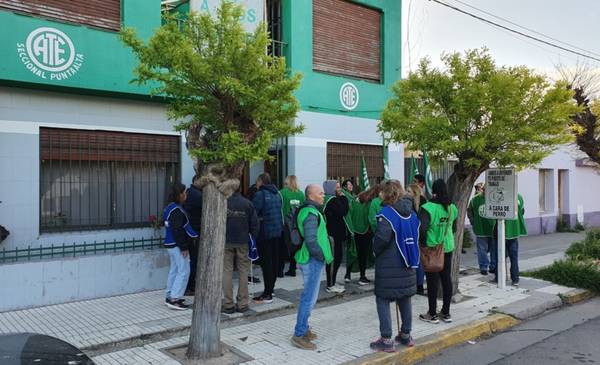 Asambleas de ATE por los auxiliares de Educación