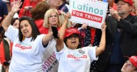 Uno de cada tres latinos se arrepiente de haber votado por Trump