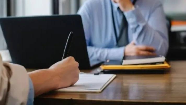 Reforma laboral del Gobierno: qué propone sobre vacaciones anuales