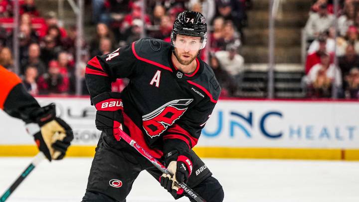 Hurricanes, Lightning finding success without top defenseman by keeping it simple