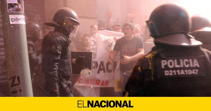 Amnistiados tres jóvenes que protestaron contra el sindicato policial Jusapol