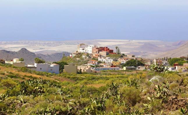 British cyclist killed in ‘deliberate’ hit and run in Tenerife