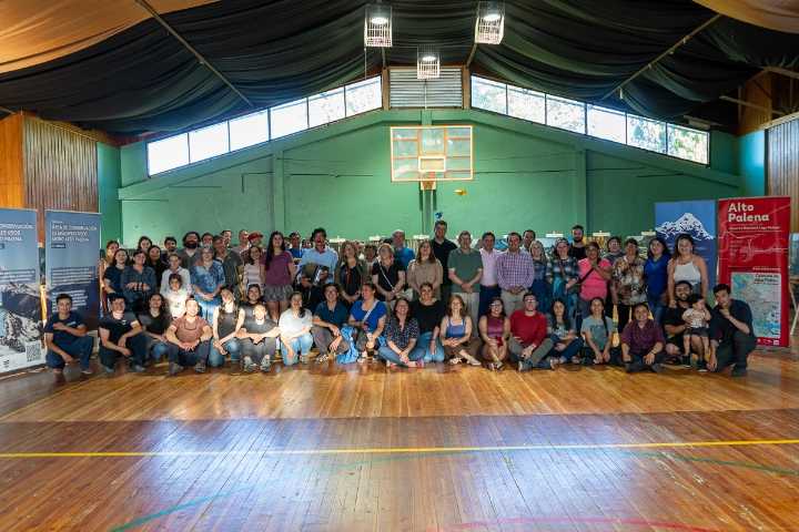 Municipalidad de Río Ibáñez y Corporación Torres del Avellano destacan intercambio de experiencias en Palena