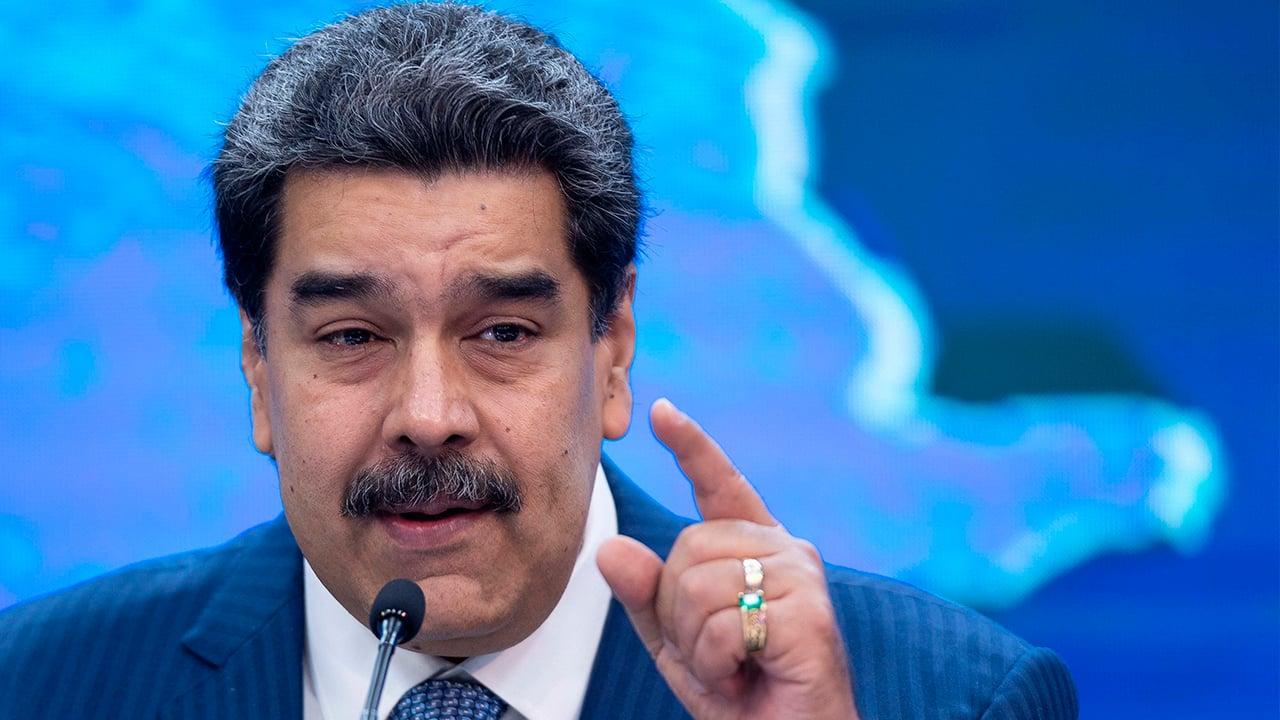 Maduro afirma que EU se quiere robar el petróleo de Venezuela